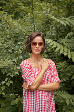 Load image into Gallery viewer, Hayley Limited Edition Sunglasses - Nude
