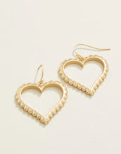 Load image into Gallery viewer, Spartina 449 Scalloped Heart Earrings Gold
