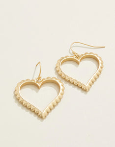 Spartina 449 Scalloped Heart Earrings Gold