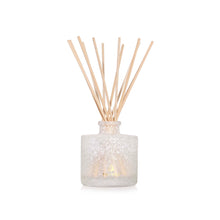 Load image into Gallery viewer, Thymes Frasier Fir Diffuser Petite Flocked Collection
