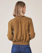 Load image into Gallery viewer, Spartina 449 Charleigh Jacket - Deep Olive
