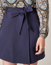 Load image into Gallery viewer, Spartina 449 Linden Stretch Skirt Slate Blue
