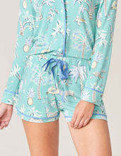 Load image into Gallery viewer, Spartina 449 Pajama Short Lowcountry Fauna
