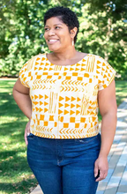 Load image into Gallery viewer, Boxy Blouse Adobe - Gold Organic
