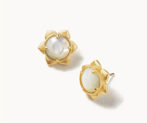 Magnolia Stud Earrings Mother-of-Pearl