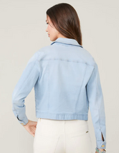 Load image into Gallery viewer, Spartina 449 Leah Denim Jacket Grove Wash
