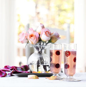 Vietri Hibiscus Clear Glass Fluted Vase