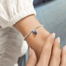 Load image into Gallery viewer, Affirmation Crystal A Little &#39;Confidence&#39; Bracelet
